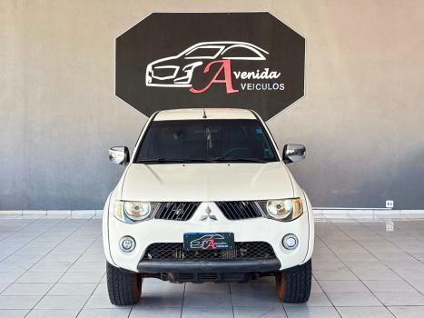 MITSUBISHI L 200 Triton 3.5 V6 HPE 4X4 FLEX CABINE DUPLA AUTOM�TICO, Foto 2