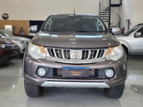 MITSUBISHI L 200 Triton 3.2 16V HPE 4X4 CABINE DUPLA TURBO DIESEL INTERCOOLER AUTOM�TICO, Foto 2
