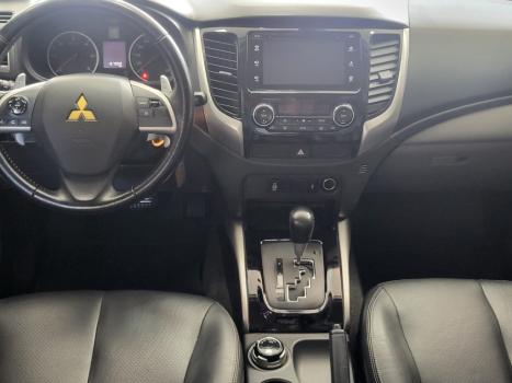 MITSUBISHI L 200 Triton 3.2 16V HPE 4X4 CABINE DUPLA TURBO DIESEL INTERCOOLER AUTOM�TICO, Foto 7