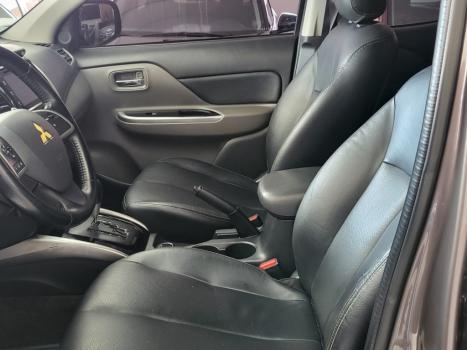 MITSUBISHI L 200 Triton 3.2 16V HPE 4X4 CABINE DUPLA TURBO DIESEL INTERCOOLER AUTOM�TICO, Foto 8