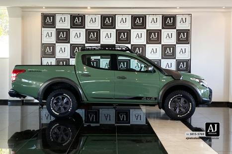 MITSUBISHI L 200 Triton 2.4 16V SPORT SAVANA 4X4 CABINE DUPLA TURBO DIESEL AUTOM�TICO, Foto 4