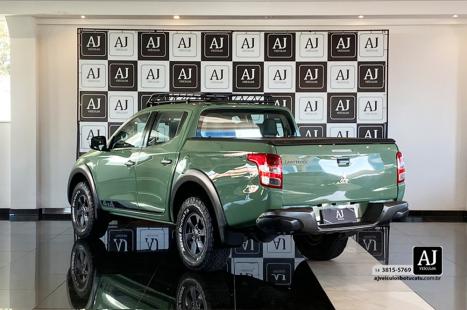 MITSUBISHI L 200 Triton 2.4 16V SPORT SAVANA 4X4 CABINE DUPLA TURBO DIESEL AUTOM�TICO, Foto 6