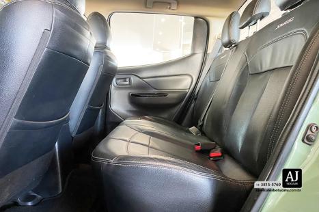 MITSUBISHI L 200 Triton 2.4 16V SPORT SAVANA 4X4 CABINE DUPLA TURBO DIESEL AUTOM�TICO, Foto 14