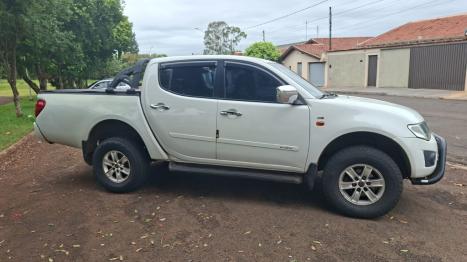 MITSUBISHI L 200 Triton 3.2 16V GL 4X4 CABINE DUPLA TURBO DIESEL INTERCOOLER, Foto 4