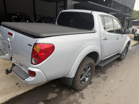 MITSUBISHI L 200 Triton 3.5 V6 HPE 4X4 FLEX CABINE DUPLA AUTOM�TICO, Foto 4