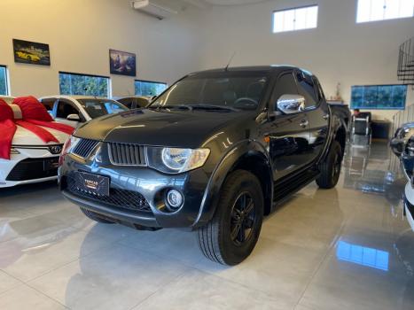MITSUBISHI L 200 Triton 3.2 16V HPE 4X4 CABINE DUPLA TURBO DIESEL INTERCOOLER AUTOM�TICO, Foto 2