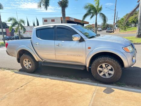 MITSUBISHI L 200 Triton 3.5 V6 HPE 4X4 FLEX CABINE DUPLA, Foto 4