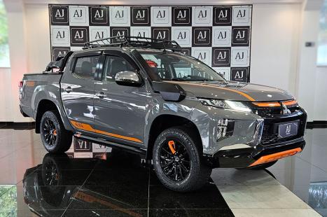 MITSUBISHI L 200 Triton 2.4 16V SPORT SAVANA SERTÕES 4X4 CABINE DUPLA TURBO DIESEL AUTOMÁTICO, Foto 6