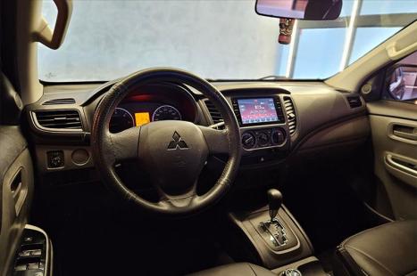 MITSUBISHI L 200 Triton 2.4 16V SPORT HPE 4X4 CABINE DUPLA TURBO DIESEL AUTOMÁTICO, Foto 12