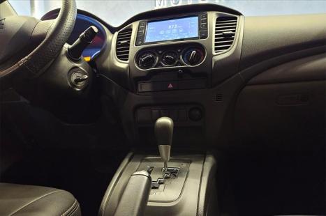 MITSUBISHI L 200 Triton 2.4 16V SPORT HPE 4X4 CABINE DUPLA TURBO DIESEL AUTOMÁTICO, Foto 13