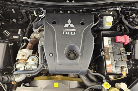 MITSUBISHI L 200 Triton 2.4 16V SPORT HPE 4X4 CABINE DUPLA TURBO DIESEL AUTOMÁTICO, Foto 19