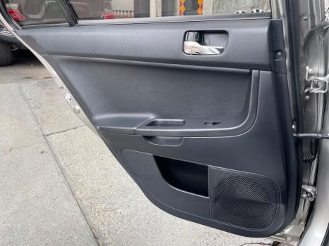 MITSUBISHI Lancer 2.0 16V 4P, Foto 8