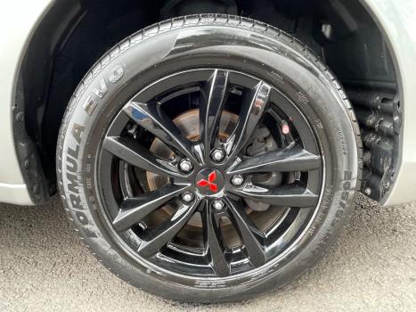 MITSUBISHI Lancer 2.0 16V 4P, Foto 22