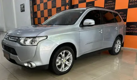 MITSUBISHI Outlander 2.0 16V 4P AUTOMTICO, Foto 2