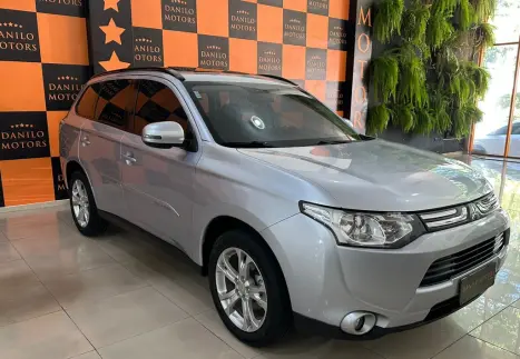 MITSUBISHI Outlander 2.0 16V 4P AUTOMTICO, Foto 4