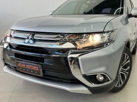 MITSUBISHI Outlander 2.0 16V 4P AUTOM�TICO, Foto 5