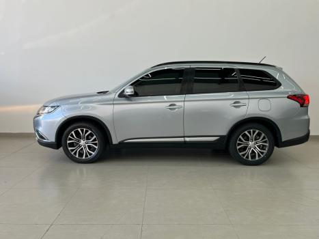 MITSUBISHI Outlander 2.0 16V 4P AUTOM�TICO, Foto 9