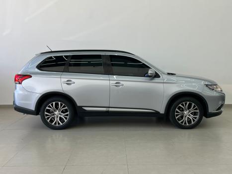 MITSUBISHI Outlander 2.0 16V 4P AUTOM�TICO, Foto 10