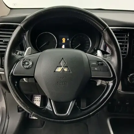 MITSUBISHI Outlander 2.0 16V 4P AUTOMÁTICO, Foto 7
