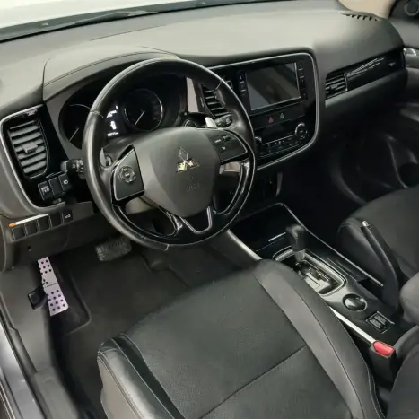MITSUBISHI Outlander 2.0 16V 4P AUTOMÁTICO, Foto 8