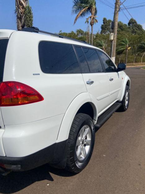 MITSUBISHI Pajero Dakar 3.2 16V 4P HPE S 4X4 TURBO DIESEL INTECOOLER 7 LUGARES AUTOM�TICO, Foto 3