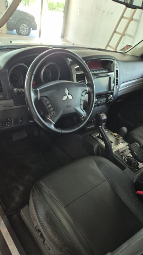 MITSUBISHI Pajero Full 3.2 16V HPE 4X4 TURBO DIESEL INTERCOOLER AUTOM�TICO, Foto 6