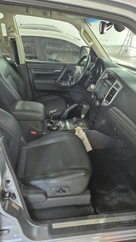 MITSUBISHI Pajero Full 3.2 16V HPE 4X4 TURBO DIESEL INTERCOOLER AUTOM�TICO, Foto 7
