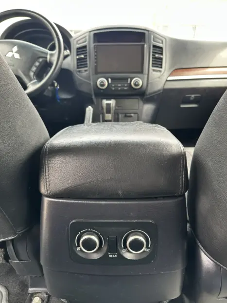 MITSUBISHI Pajero Full 3.2 16V 4P GLS 4X4 TURBO DIESEL INTERCOOLER AUTOMÁTICO, Foto 11