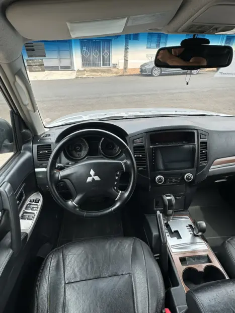 MITSUBISHI Pajero Full 3.2 16V 4P GLS 4X4 TURBO DIESEL INTERCOOLER AUTOMÁTICO, Foto 12