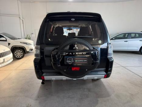 MITSUBISHI Pajero Full 3.8 V6 24V 4P HPE 4X4 AUTOMÁTICO, Foto 4