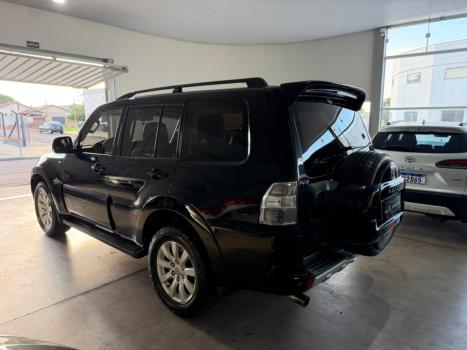 MITSUBISHI Pajero Full 3.8 V6 24V 4P HPE 4X4 AUTOMÁTICO, Foto 5