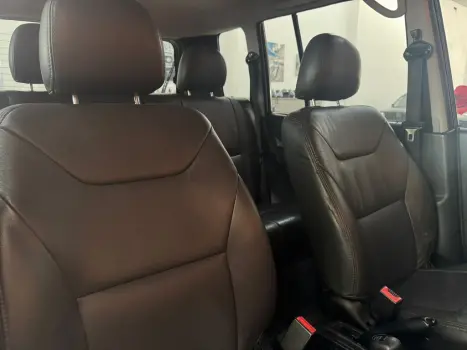 MITSUBISHI Pajero TR4 2.0 16V 4P 4X4 FLEX, Foto 8 MITSUBISHI Pajero TR4 2.0 16V 4P 4X4 FLEX, Foto 8