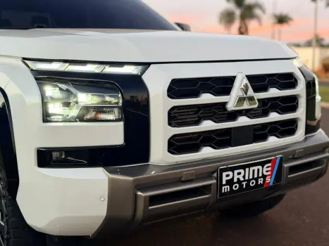 MITSUBISHI Triton 2.4 KATANA BITURBO DIESEL CABINE DUPLA 4X4 AUTOM�TICO, Foto 8