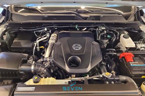 NISSAN Frontier 2.3 16V PRO4X CABINE DUPLA 4X4 BI-TURBO DIESEL AUTOMTICO, Foto 17
