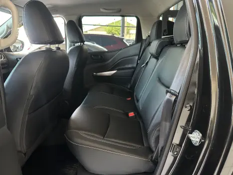 NISSAN Frontier 2.3 ATTACK CABINE DUPLA 4X4 BI-TURBO DIESEL AUTOMTICO, Foto 11