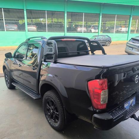 NISSAN Frontier 2.3 ATTACK CABINE DUPLA 4X4 BI-TURBO DIESEL AUTOMTICO, Foto 3