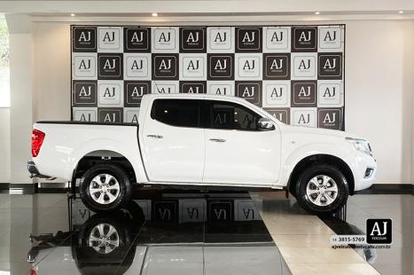 NISSAN Frontier 2.3 16V SE 4X4 CABINE DUPLA BI-TURBO DIESEL AUTOM�TICO, Foto 4