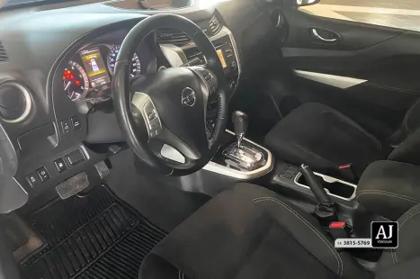 NISSAN Frontier 2.3 16V SE 4X4 CABINE DUPLA BI-TURBO DIESEL AUTOM�TICO, Foto 9