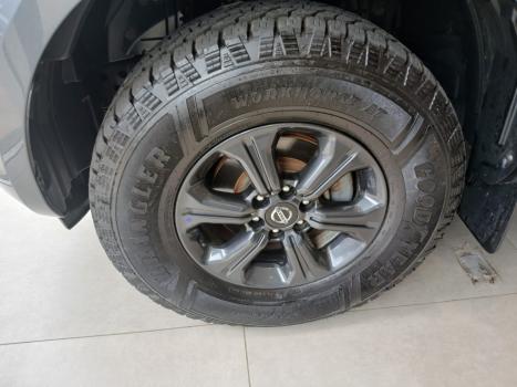 NISSAN Frontier 2.3 ATTACK CABINE DUPLA 4X4 BI-TURBO DIESEL AUTOM�TICO, Foto 8