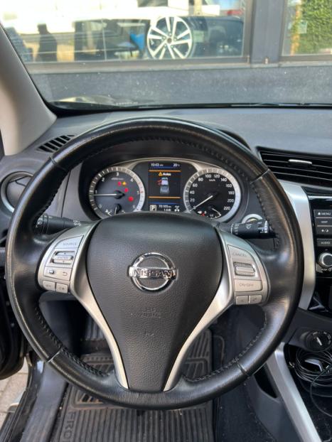 NISSAN Frontier 2.3 16V XE 4X4 CABINE DUPLA BI-TURBO DIESEL AUTOM�TICO, Foto 12