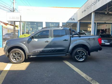 NISSAN Frontier 2.3 ATTACK CABINE DUPLA 4X4 BI-TURBO DIESEL AUTOM�TICO, Foto 4