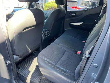 NISSAN Frontier 2.3 ATTACK CABINE DUPLA 4X4 BI-TURBO DIESEL AUTOM�TICO, Foto 10