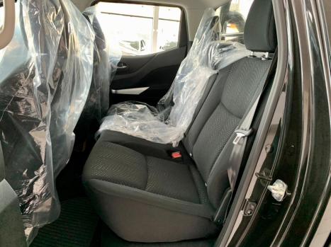 NISSAN Frontier 2.3 ATTACK CABINE DUPLA 4X4 BI-TURBO DIESEL AUTOM�TICO, Foto 7