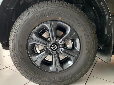 NISSAN Frontier 2.3 ATTACK CABINE DUPLA 4X4 BI-TURBO DIESEL AUTOM�TICO, Foto 8