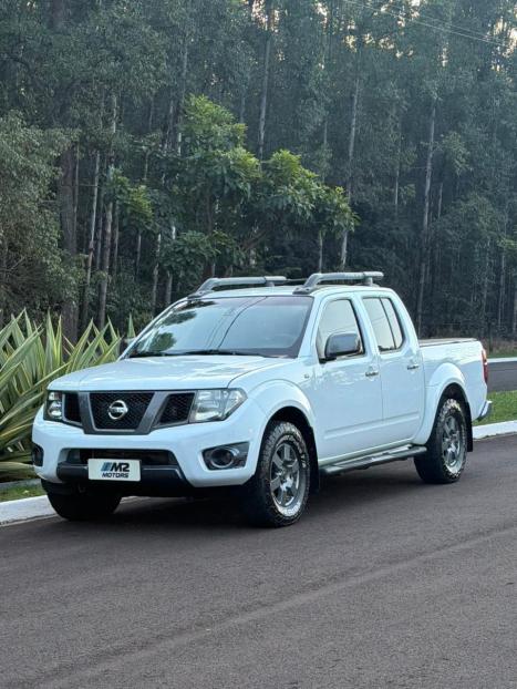 NISSAN Frontier 2.3 16V LE 4X4 CABINE DUPLA BI-TURBO DIESEL AUTOM�TICO, Foto 1