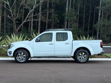 NISSAN Frontier 2.3 16V LE 4X4 CABINE DUPLA BI-TURBO DIESEL AUTOM�TICO, Foto 2