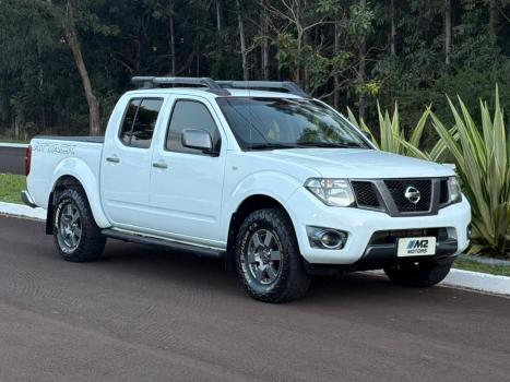 NISSAN Frontier 2.3 16V LE 4X4 CABINE DUPLA BI-TURBO DIESEL AUTOM�TICO, Foto 3