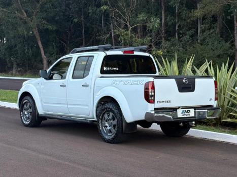 NISSAN Frontier 2.3 16V LE 4X4 CABINE DUPLA BI-TURBO DIESEL AUTOM�TICO, Foto 6