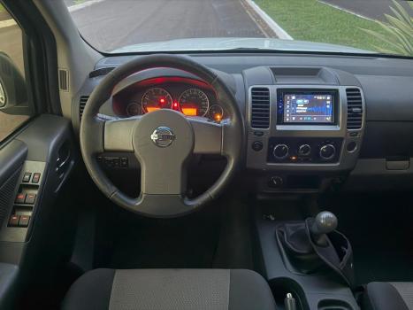 NISSAN Frontier 2.3 16V LE 4X4 CABINE DUPLA BI-TURBO DIESEL AUTOM�TICO, Foto 11