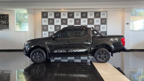 NISSAN Frontier 2.3 ATTACK CABINE DUPLA 4X4 BI-TURBO DIESEL AUTOM�TICO, Foto 4